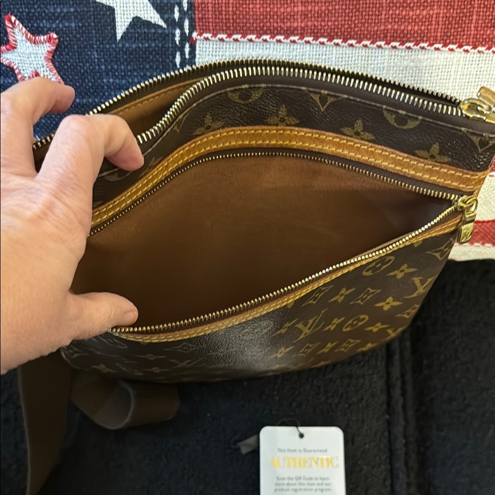 Final Price!! Can’t go lower!!💯 Authentic Louis Vuitton Brown Monogram CrossBody - Picture 6 of 14